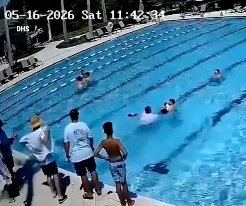 ice 2 AGENTE DE ICE SALVA LA VIDA DE UN NIÑO DE SEIS AÑOS TRAS RESCATARLO DE UNA PISCINA EN FLORIDA