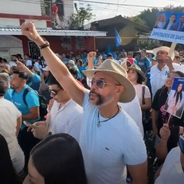 JORGE CASTRO SE INSCRIBIÓ EN LAS INTERNAS DE NUEVAS IDEAS PARA BUSCAR LA REELECCIÓN COMO ALCALDE DE SANTA ANA OESTE