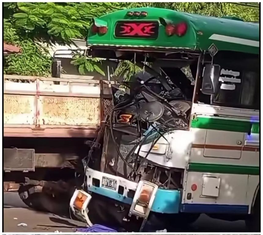 VARIAS PERSONAS RESULTAN LESIONADAS EN CHOQUE ENTRE AUTOBÚS Y CAMIÓN EN MORAZÁN