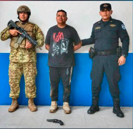 CAPTURAN A HOMBRE ACUSADO DE AMENAZAR DE MUERTE A SU COMPAÑERA DE VIDA EN ROSARIO DE MORA