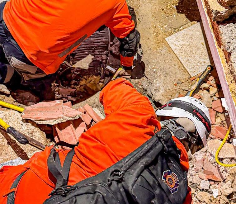 MISIÓN HUMANITARIA SALVADOREÑA HA RESCATADO A SIETE PERSONAS CON VIDA EN VENEZUELA