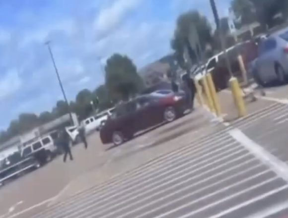 EN ESTADIS UNIDOS BEBÉ DE UN AÑO MUERE TRAS DISPAROS DE UN POLICÍA DURANTE OPERATIVO POR PRESUNTO ROBO EN MISISIPI