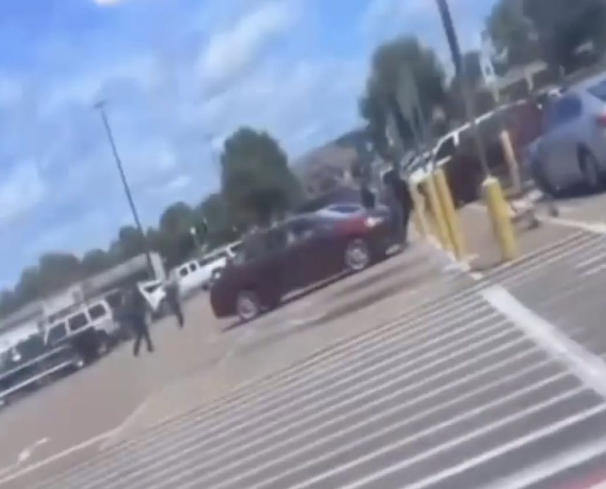 EN ESTADIS UNIDOS BEBÉ DE UN AÑO MUERE TRAS DISPAROS DE UN POLICÍA DURANTE OPERATIVO POR PRESUNTO ROBO EN MISISIPI