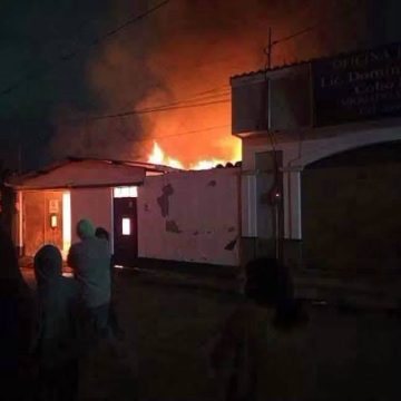 INCENDIO 1 PROTESTA EN GUATEMALA TERMINA CON INCENDIO EN VIVIENDA DE JUEZA TRAS DESALOJO DE ADULTA MAYOR