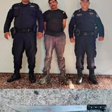 CAPTURARON A HOMBRE ACUSADO DE LESIONAR CON UN CORVO A OTRO EN CUSCATLÁN SUR