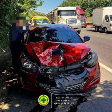 TRES PERSONAS RESULTARON LESIONADAS EN ACCIDENTE DE TRÁNSITO EN QUEZALTEPEQUE