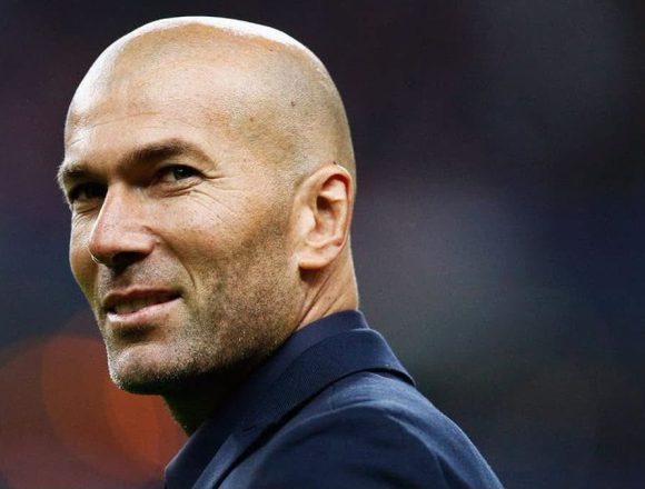 ZINEDINE ZIDANE ES PRESENTADO COMO NUEVO ENTRENADOR DE FRANCIA