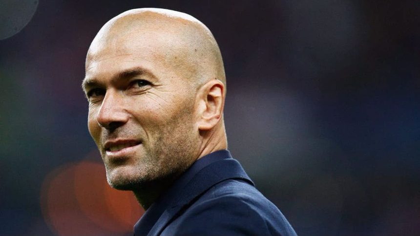 ZINEDINE ZIDANE ES PRESENTADO COMO NUEVO ENTRENADOR DE FRANCIA