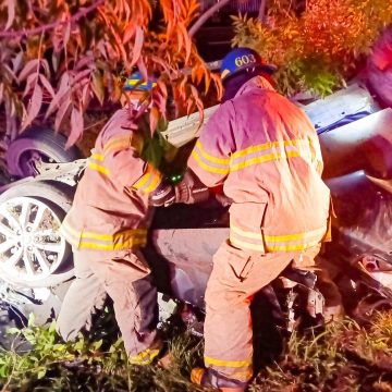 acci 1 MUJER FALLECE Y DOS HOMBRES SON RESCATADOS CON VIDA TRAS ACCIDENTE EN LA CARRETERA PANAMERICANA