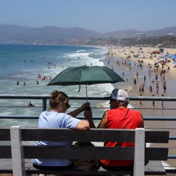 OLA DE CALOR ELEVA LAS TEMPERATURAS HASTA 43 GRADOS EN CALIFORNIA