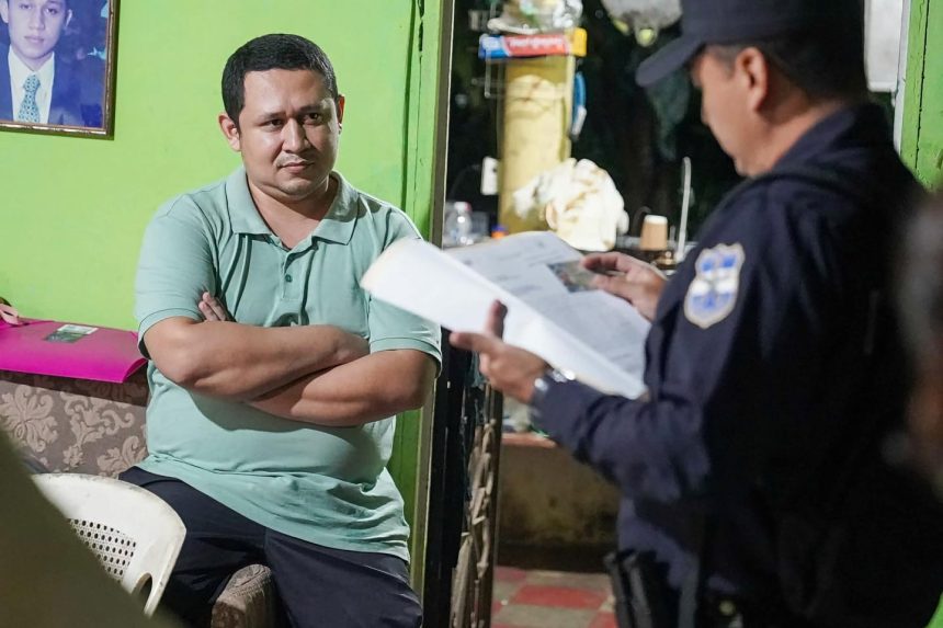 hurto 3 CAPTURAN A DOS PERSONAS ACUSADAS DE FRAUDE INFORMÁTICO QUE AFECTÓ A 60 CLIENTES DE UN BANCO