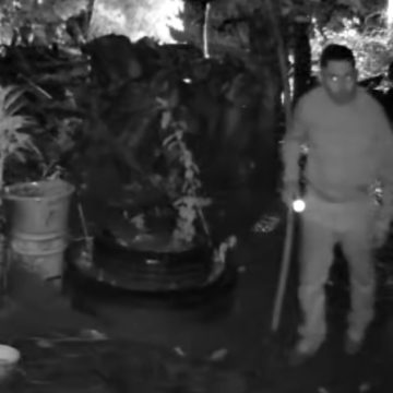 ladron 1 HOMBRE ES CAPTADO MIENTRAS PRESUNTAMENTE HURTABA UN CILINDRO DE GAS EN ATIQUIZAYA
