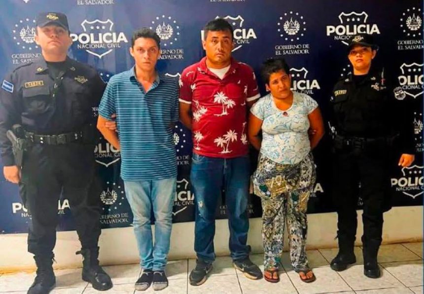locos TRES VENDEDORES SON CAPTURADOS TRAS PELEA POR ESPACIO DE VENTAS EN SAN MIGUEL