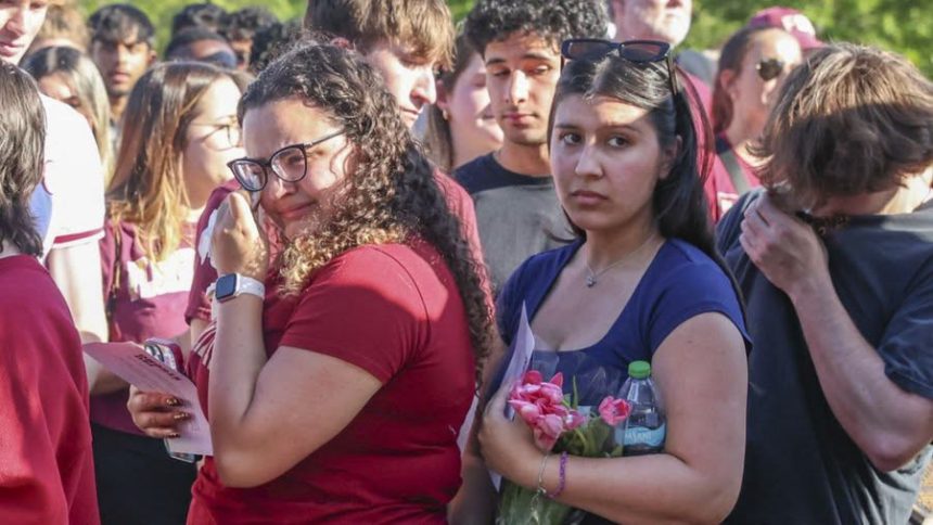 FLORIDA PROHÍBE A INMIGRANTES INDOCUMENTADOS INSCRIBIRSE EN COLEGIOS UNIVERSITARIOS PÚBLICOS