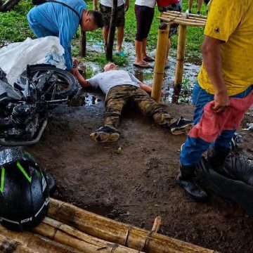 rayo 1 JOVEN FALLECE Y OTRA PERSONA RESULTA LESIONADA TRAS DESCARGA ELÉCTRICA DURANTE TORMENTA EN COJUTEPEQUE