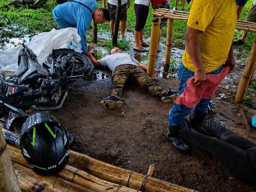 rayo 1 JOVEN FALLECE Y OTRA PERSONA RESULTA LESIONADA TRAS DESCARGA ELÉCTRICA DURANTE TORMENTA EN COJUTEPEQUE