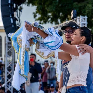CACHI 2 BANDA BICENTENARIO RINDIÓ EMOTIVO HOMENAJE PÓSTUMO A CACHIPORRISTA KATHERINE MICHELLE