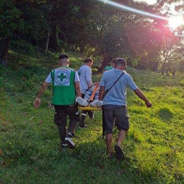RESCATARON A UN ADULTO MAYOR QUE TENÍA TRES DÍAS DESAPARECIDO EN CIUDAD ARCE