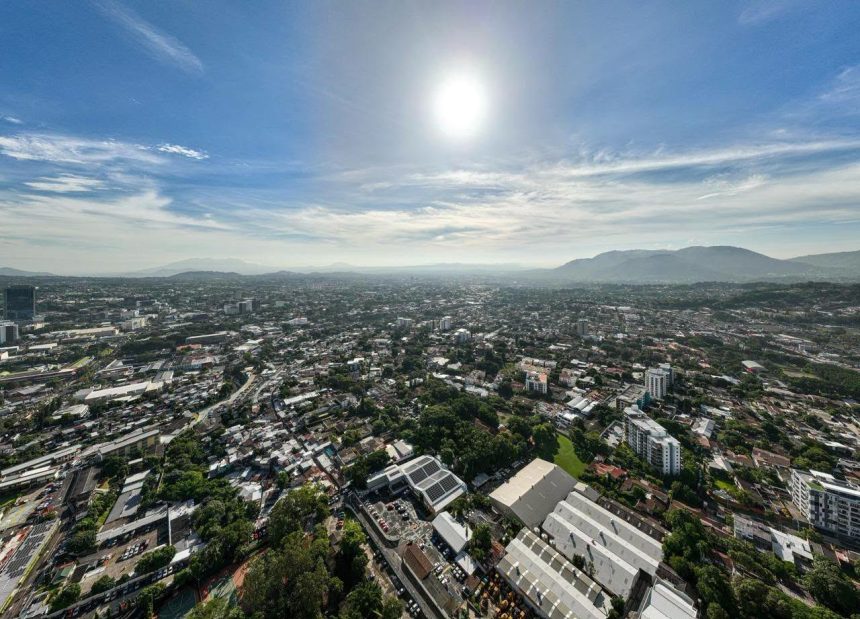 CALOR DURANTE EL DÍA Y LLUVIAS EN ZONAS OCCIDENTAL Y CENTRAL PARA ESTE MIÉRCOLES