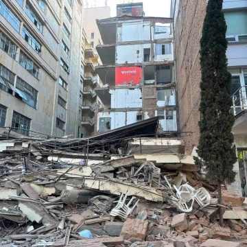 colombia 1 AUMENTA A 47 LA CIFRA DE MUERTOS POR TERREMOTO DE MAGNITUD 7.4 EN COLOMBIA