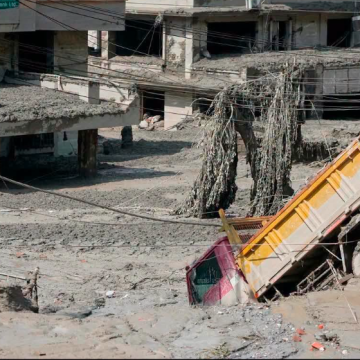 deslave 1 DESLAVE Y CRECIDA REPENTINA DE AGUA DEJA AL MENOS 95 MUERTOS Y CIENTOS DE DESAPARECIDOS ENTRE NEPAL Y TÍBET