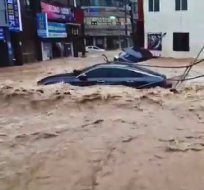 inundaciones 1 LLUVIAS HISTÓRICAS PROVOCAN SEVERAS INUNDACIONES EN COREA DEL SUR