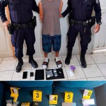 loco 1 PNC CAPTURA A HOMBRE CON PORCIONES DE METANFETAMINA EN COLÓN, LA LIBERTAD OESTE