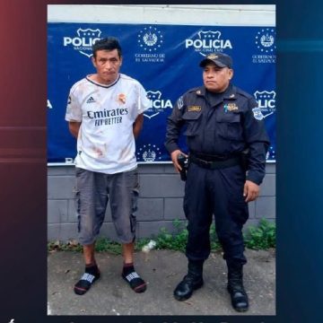 loco CAPTURAN A HOMBRE TRAS LESIONAR A OTRO CON UN CORVO EN SONSONATE