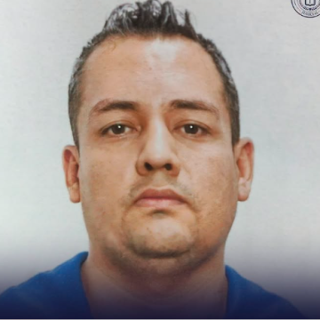 loco santa ana ORDENAN DETENCIÓN PROVISIONAL PARA ACUSADO DE PROVOCAR INCENDIO EN UNA PELETERÍA DE SANTA ANA