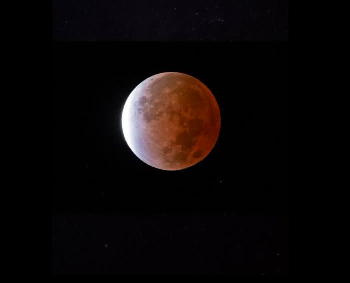 luna 1 ECLIPSE LUNAR PARCIAL SERÁ VISIBLE EN EL SALVADOR ESTA NOCHE