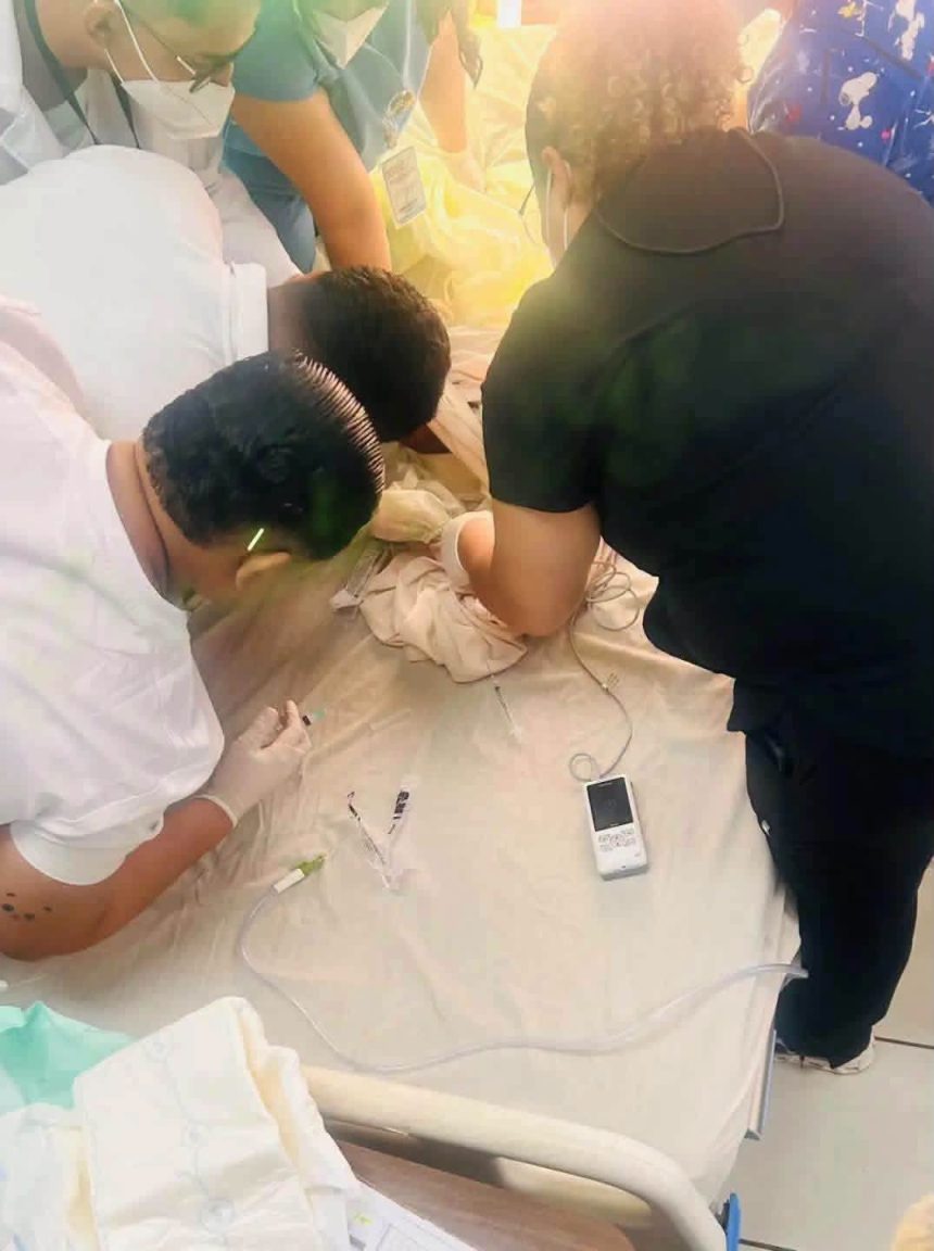 NIÑO DE DOS AÑOS ES RESCATADO TRAS PRESUNTO INCIDENTE EN UNA PILA EN YORO