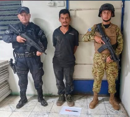 pnc 1 CAPTURAN A HOMBRE ACUSADO DE LESIONAR CON UN CUCHILLO A OTRA PERSONA EN CHILTIUPÁN