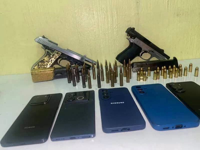 4 CAPTURAN A SALVADOREÑOS CON ARMAS Y MUNICIONES EN GUATEMALA