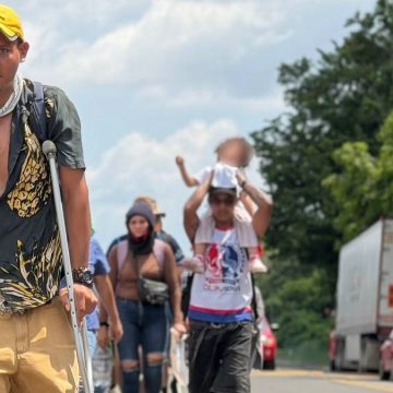CARA CARAVANA MIGRANTE DE HONDUREÑOS “FE Y ESPERANZA” INGRESA A MÉXICO Y LLEGA A TAPACHULA