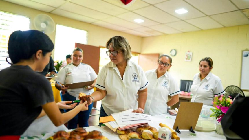 PAN 1 CONCLUYE PRIMER MÓDULO DEL TALLER DE PANADERÍA EN SANTA ANA