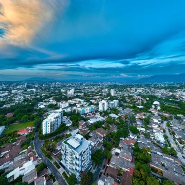 PRONOSTICAN LLUVIAS Y TORMENTAS EN VARIOS SECTORES DE EL SALVADOR DURANTE ESTE MIÉRCOLES