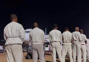 ESTADOS UNIDOS ENVÍA NUEVO VUELO CON 78 DEPORTADOS A HAITÍ TRAS EXPIRACIÓN DEL TPS