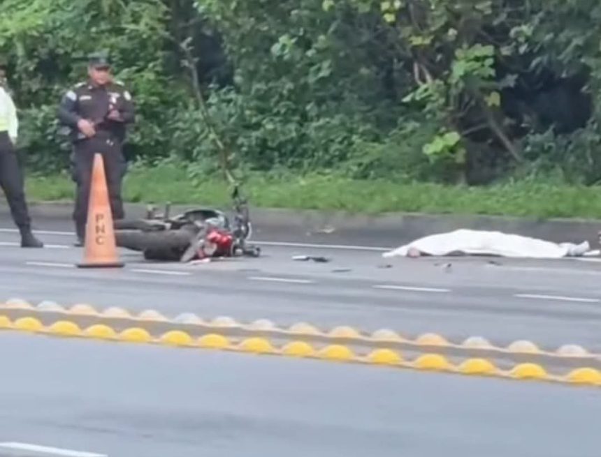 muerto 1 DOS MOTOCICLISTAS FALLECEN EN ACCIDENTES DE TRÁNSITO EN DIFERENTES PUNTOS DEL PAÍS