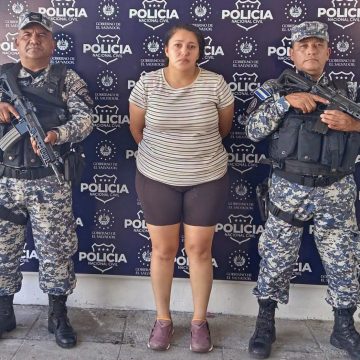 pnc PNC REPORTA CAPTURA DE MUJER CON ANTECEDENTES Y ALERTA POR PERTENENCIA A PANDILLA EN COJUTEPEQUE