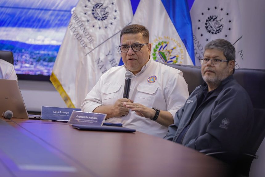 DESBORDAMIENTO DEL RÍO SENSUNAPÁN PROVOCA INUNDACIONES EN VIVIENDAS DE ACAJUTLA