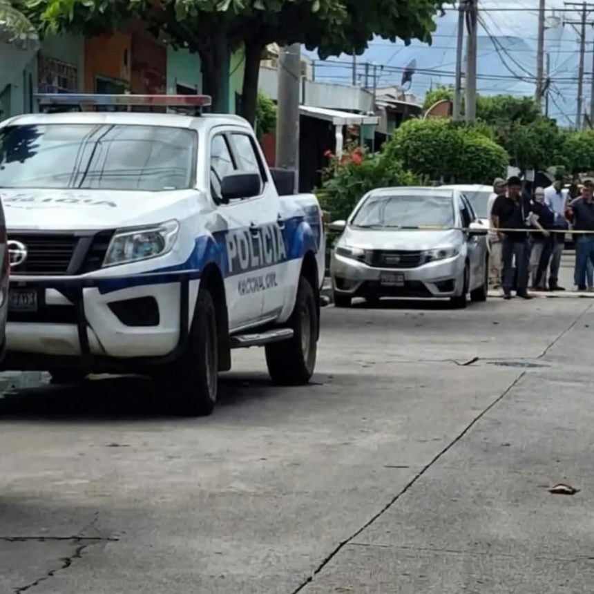 real 1 AUTORIDADES PROCESAN ESCENA DE PERSONA FALLECIDA EN CIUDAD REAL, SANTA ANA