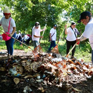 DECENAS DE PERSONAS SE SUMARON A JORNADA DE LIMPIEZA EN EL RÍO GRANDE DE SAN MIGUEL