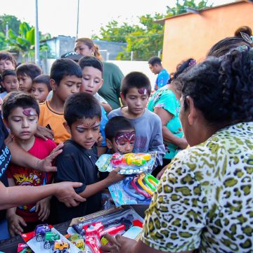 ALCALDÍA DE SANTA ANA CENTRO REALIZA TARDE RECREATIVA PARA NIÑOS EN LOTIFICACIÓN BARCELONA
