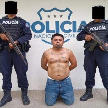 ICE 1 ICE DEPORTÓ A SALVADOREÑO SEÑALADO COMO INTEGRANTE DE LA MS-13 Y CON VARIAS CONDENAS