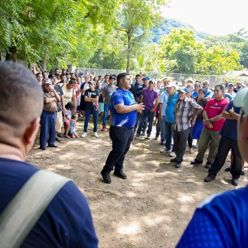 abono 1 ALCALDÍA DE SANTA ANA CENTRO ENTREGA INSUMOS AGRÍCOLAS A PRODUCTORES DEL CANTÓN LOS APOYOS
