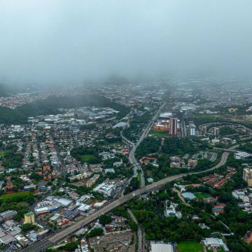 calor PREVÉN LLUVIAS Y TORMENTAS CON RÁFAGAS DE VIENTO EN EL SALVADOR ESTE MARTES