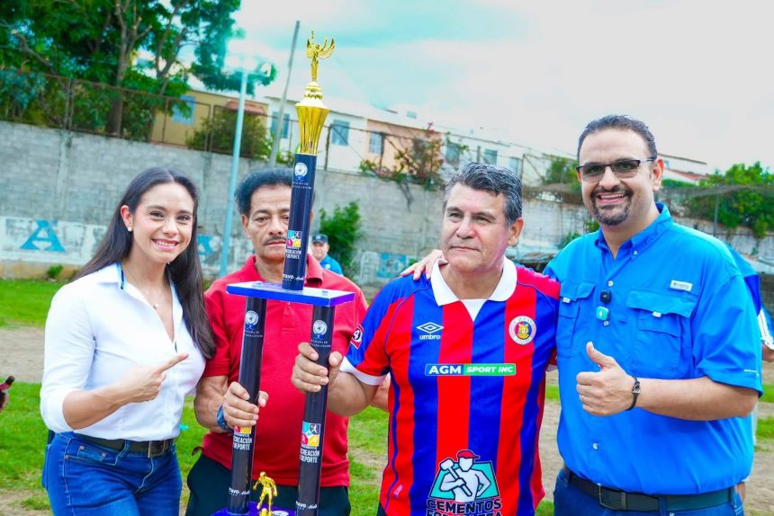 SANTA ANA CENTRO AVANZA EN LA ILUMINACIÓN Y RECUPERACIÓN DE CANCHAS COMUNITARIAS