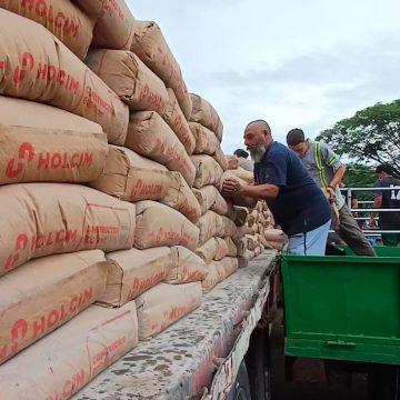 cemento 1 ALCALDÍA DE SANTA ANA CENTRO ENTREGA MÁS DE 6,000 BOLSAS DE CEMENTO A 58 COMUNIDADES