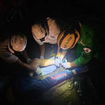 MOTOCICLISTA RESULTA LESIONADO TRAS ACCIDENTE EN CARRETERA A CANDELARIA, SANTA ANA