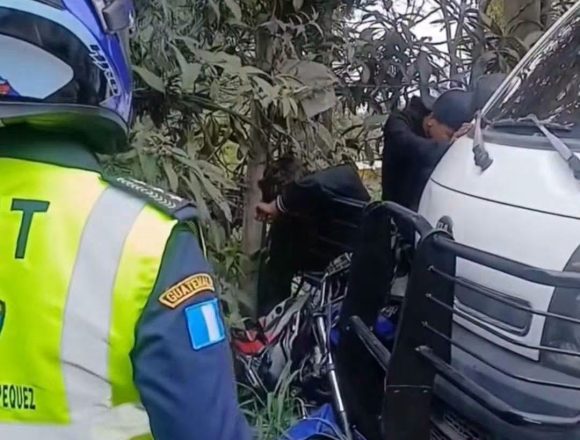 guate 1 REPARTIDOR RESULTA HERIDO DE BALA Y LOGRA INTERCEPTAR A DOS PRESUNTOS ATACANTES EN GUATEMALA